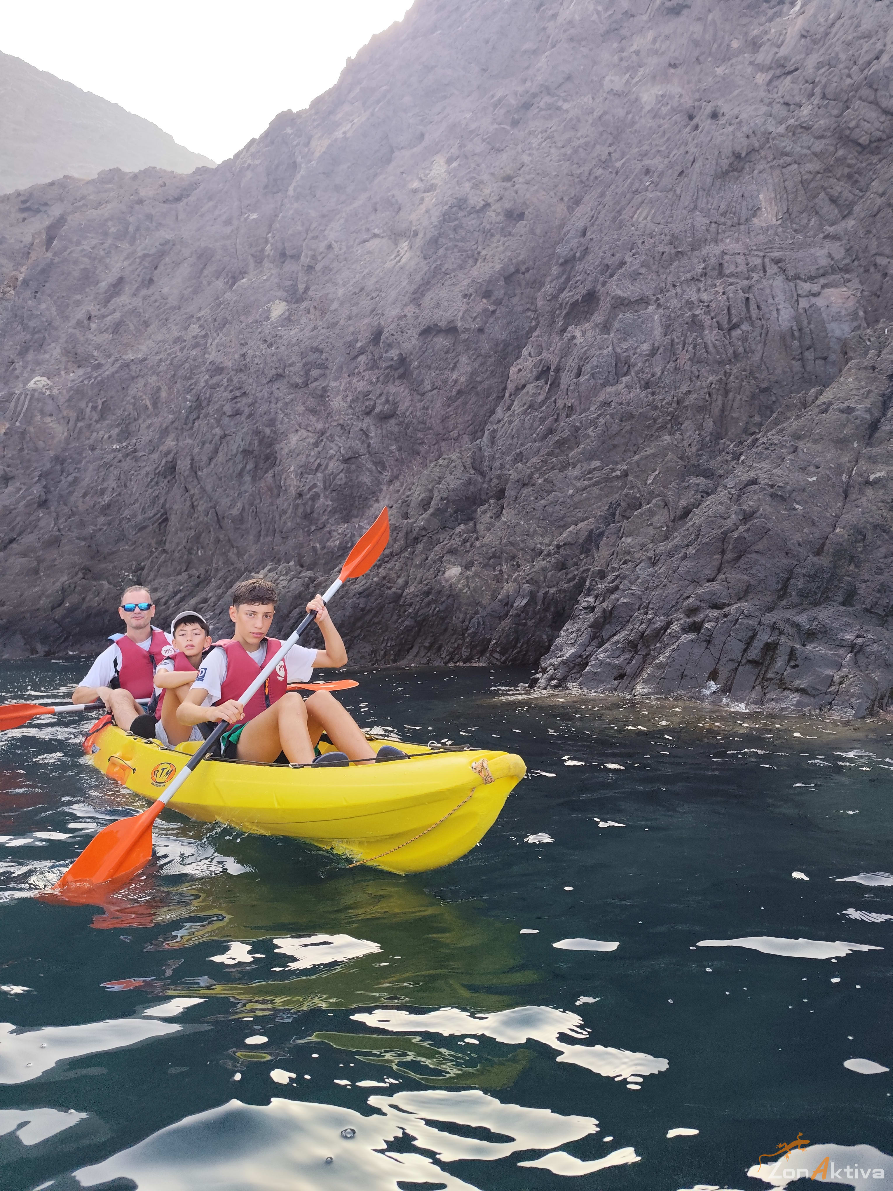 Kayaking in La Fabriquilla Arrecife de las Sirenas, Cabo de Gata – 18 August 2026 (photo 9)