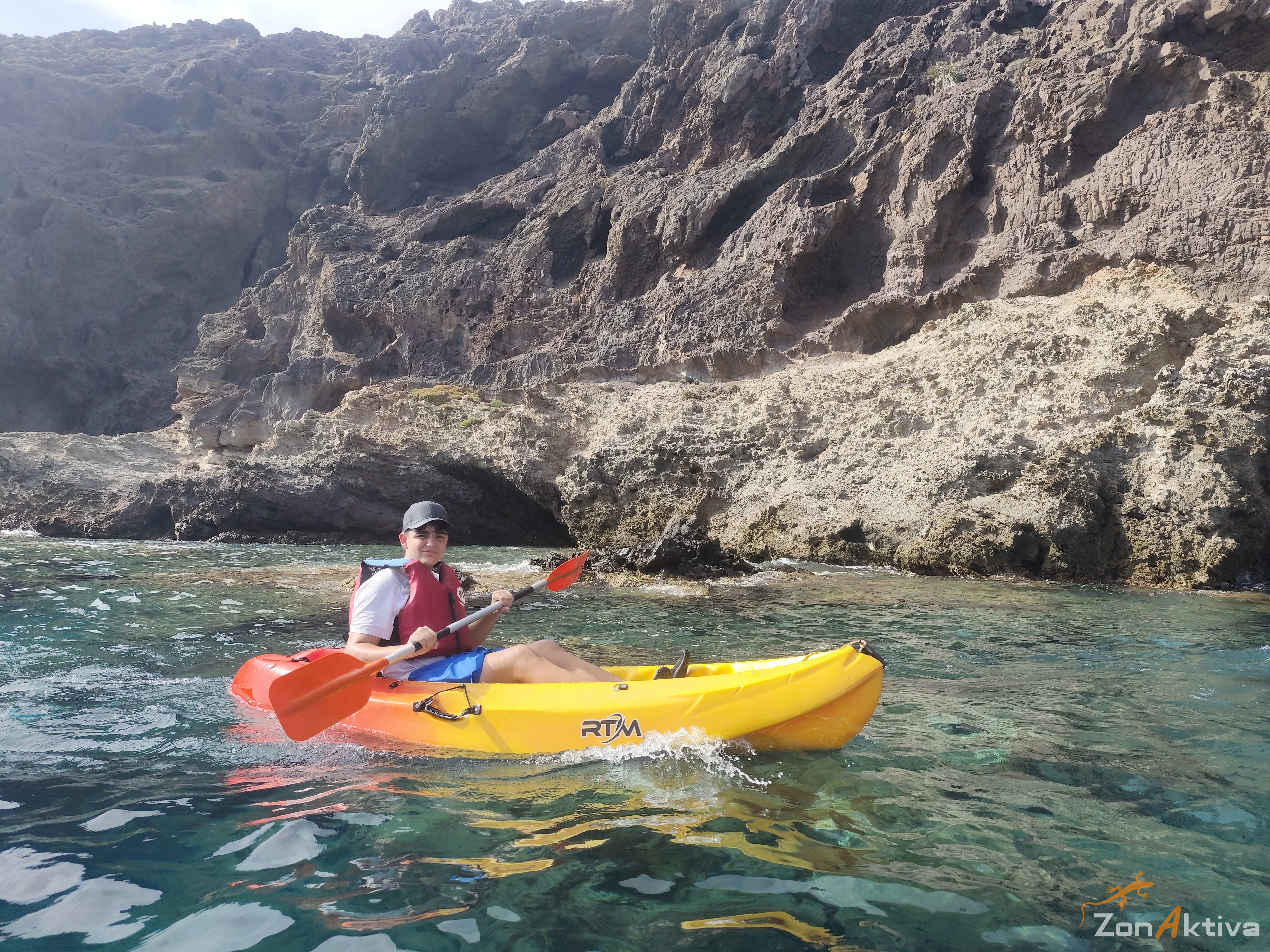 Kayaking in La Fabriquilla Arrecife de las Sirenas, Cabo de Gata – 18 August 2026 (photo 10)