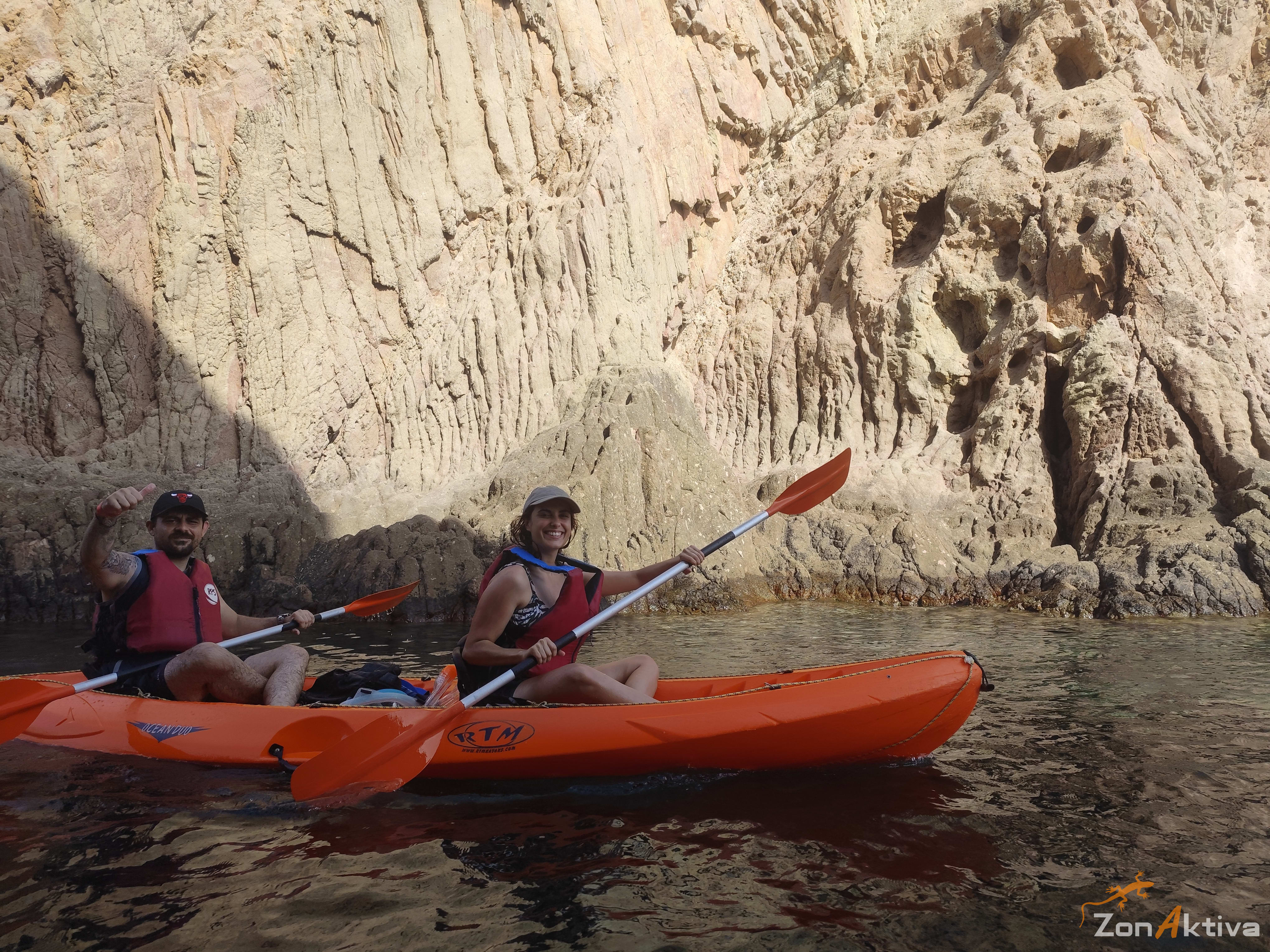 Kayaking in La Fabriquilla Arrecife de las Sirenas, Cabo de Gata – 18 August 2026 (photo 11)