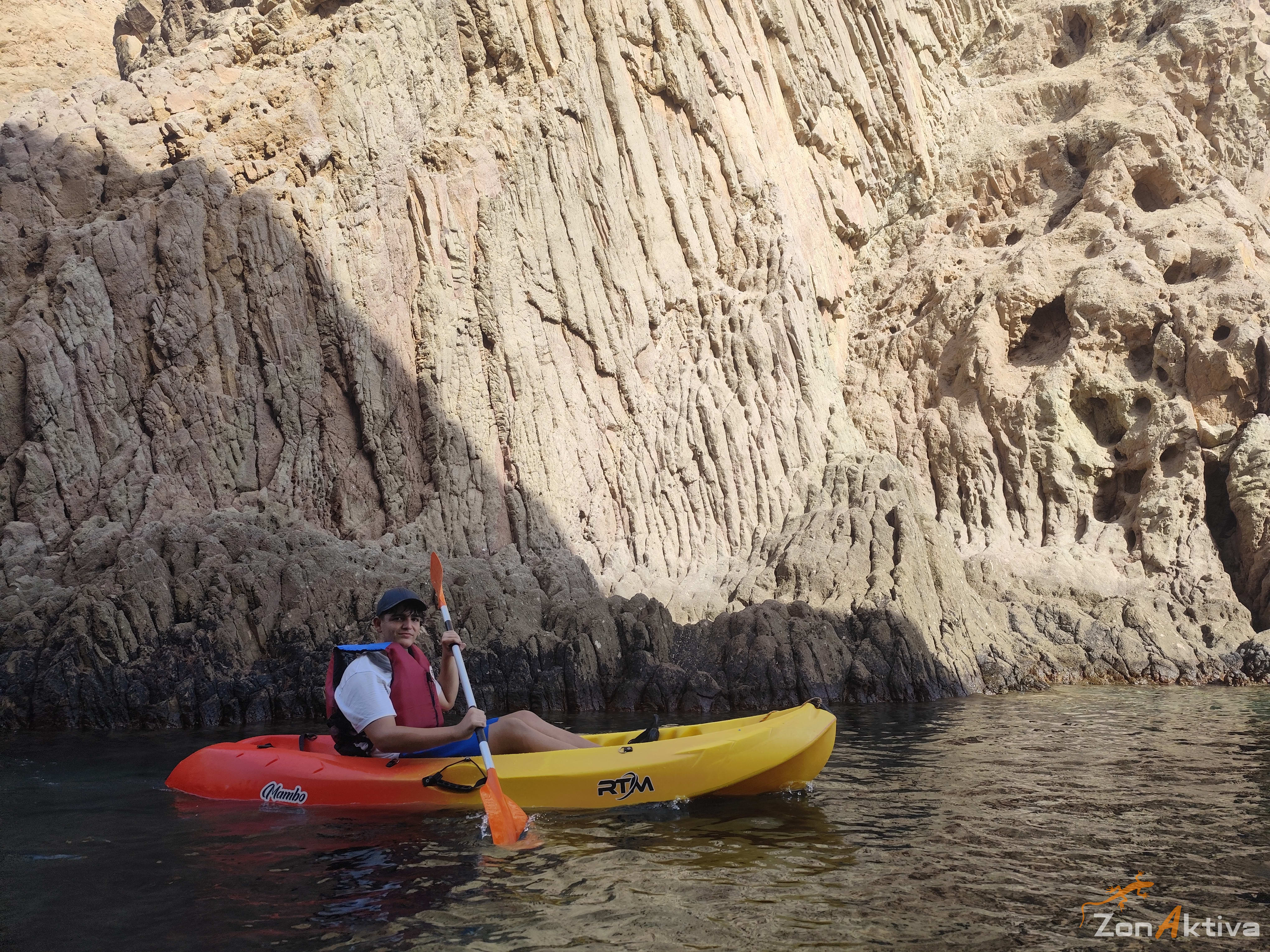 Kayaking in La Fabriquilla Arrecife de las Sirenas, Cabo de Gata – 18 August 2026 (photo 55)