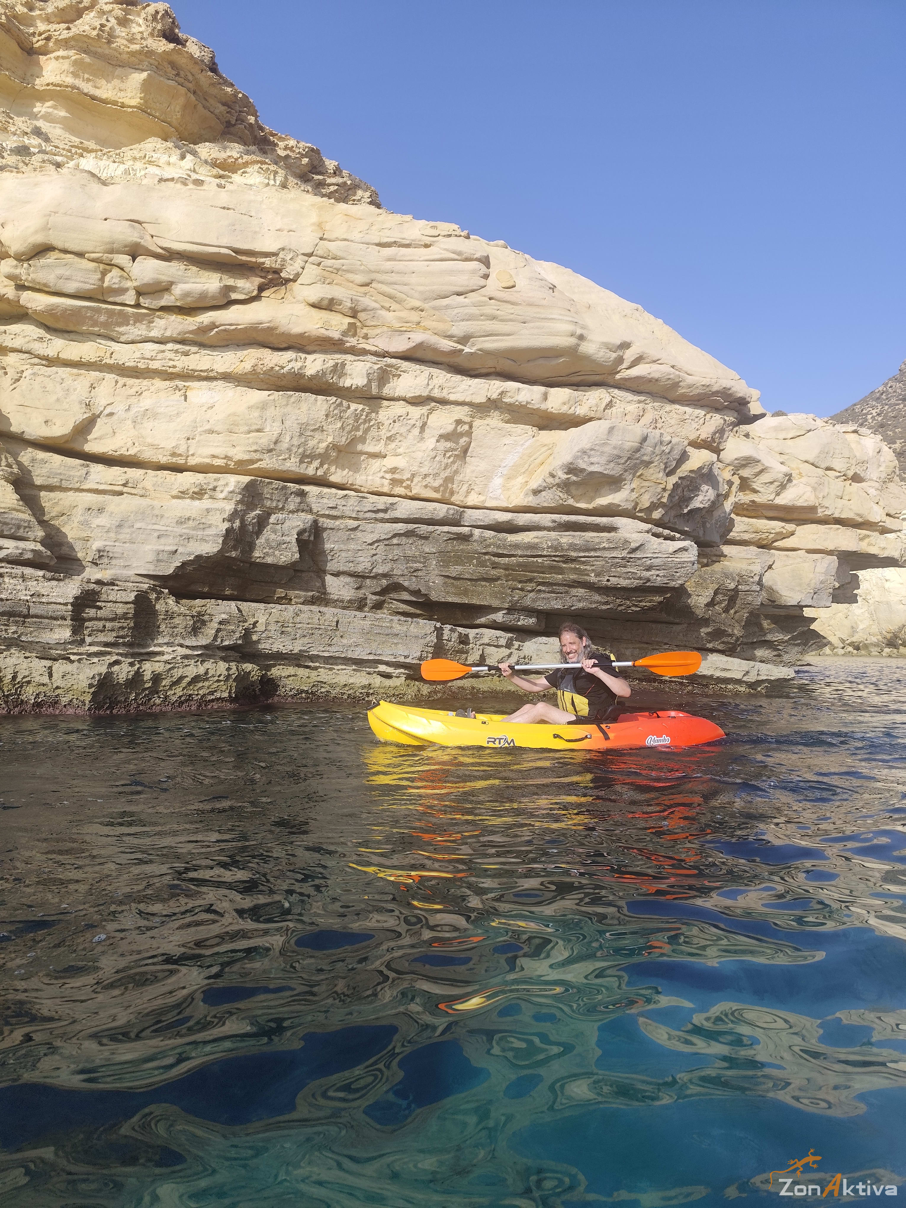 Kayaking in La Fabriquilla Arrecife de las Sirenas, Cabo de Gata – 19 August 2026 (photo 5)