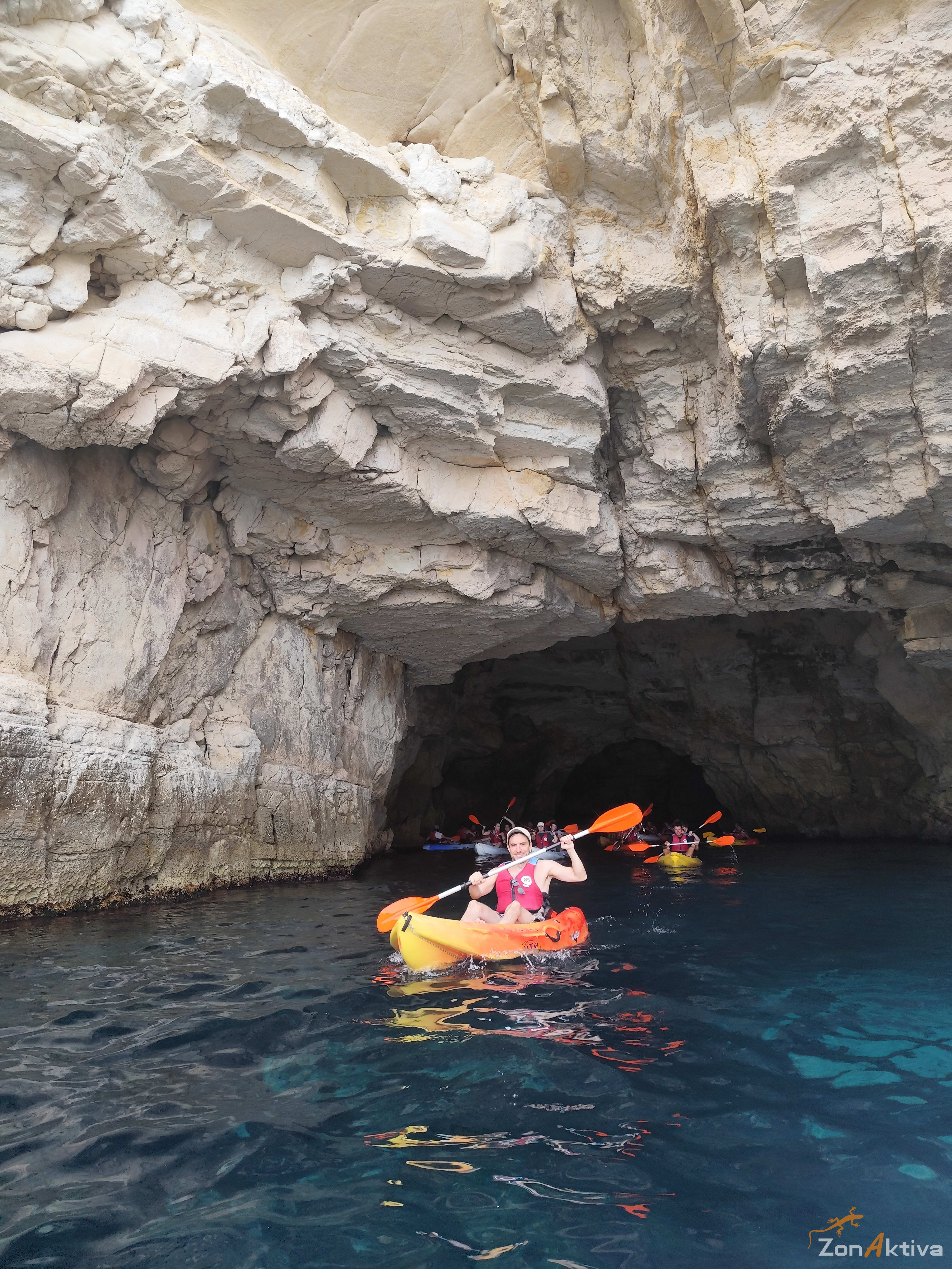 Kayaking in La Fabriquilla Arrecife de las Sirenas, Cabo de Gata – 19 August 2026 (photo 11)