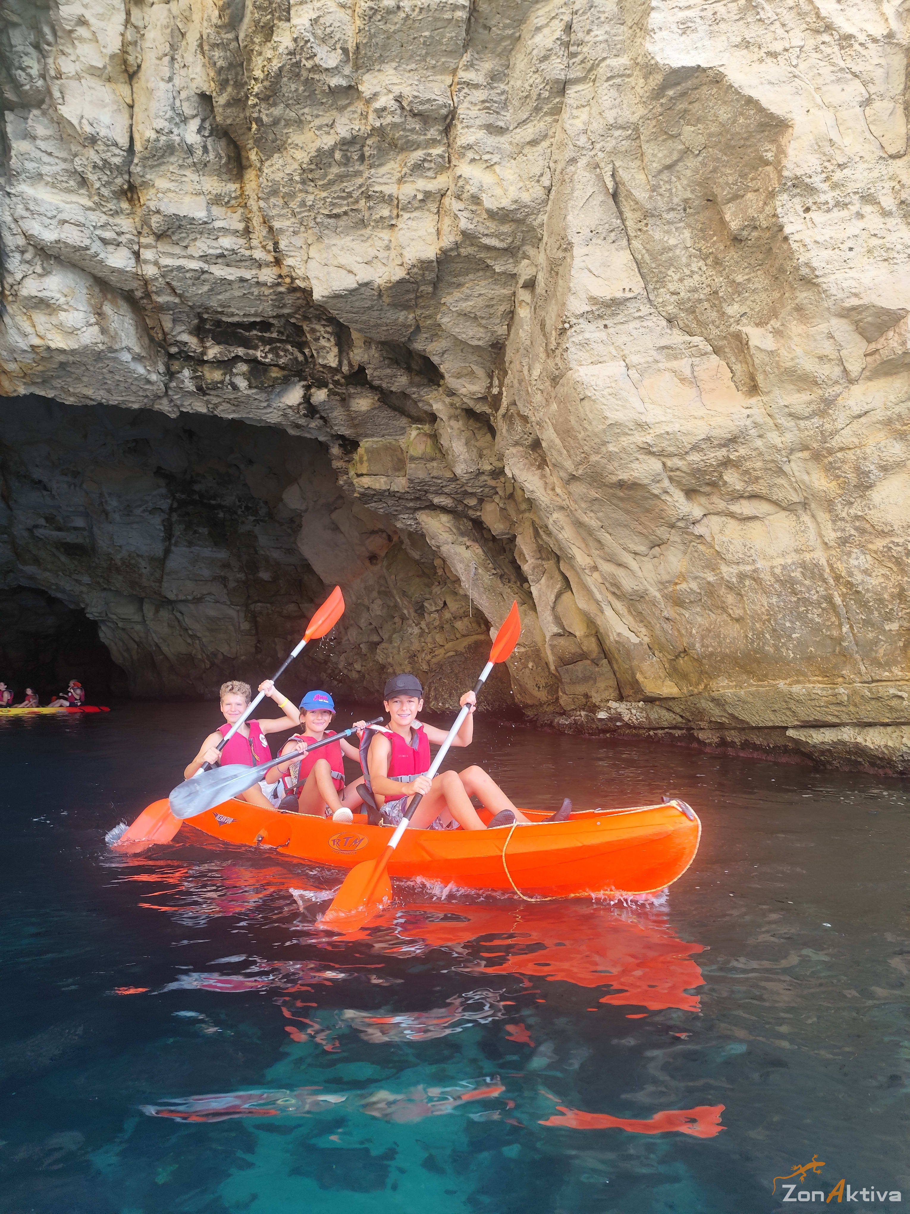 Kayaking in La Fabriquilla Arrecife de las Sirenas, Cabo de Gata – 19 August 2026 (photo 18)