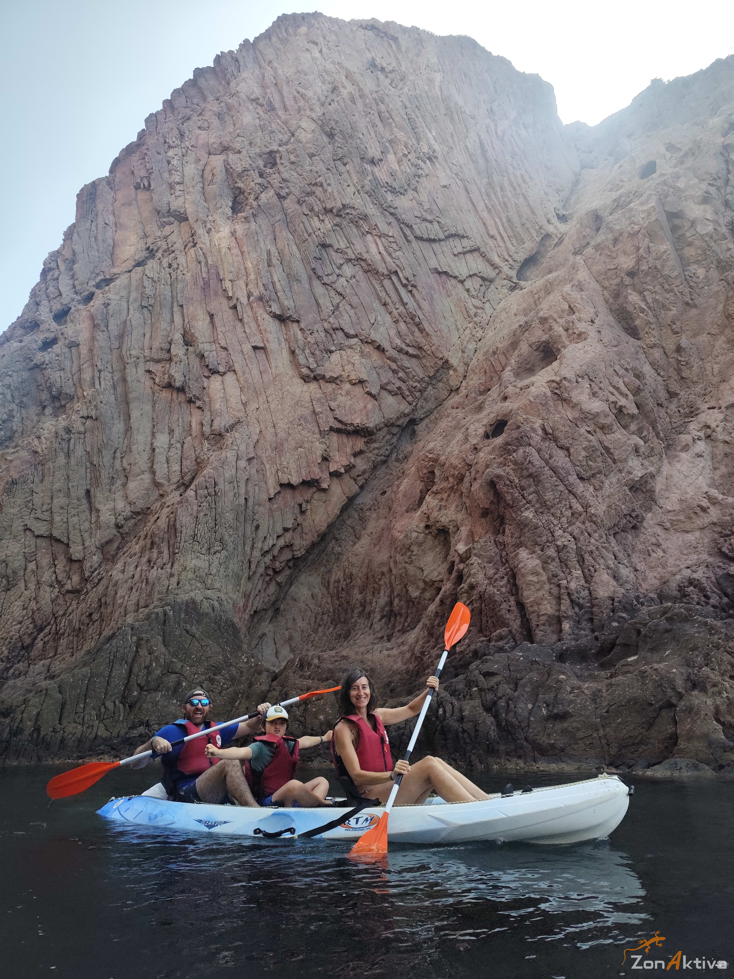 Kayaking in La Fabriquilla Arrecife de las Sirenas, Cabo de Gata – 2 September 2026 (photo 9)