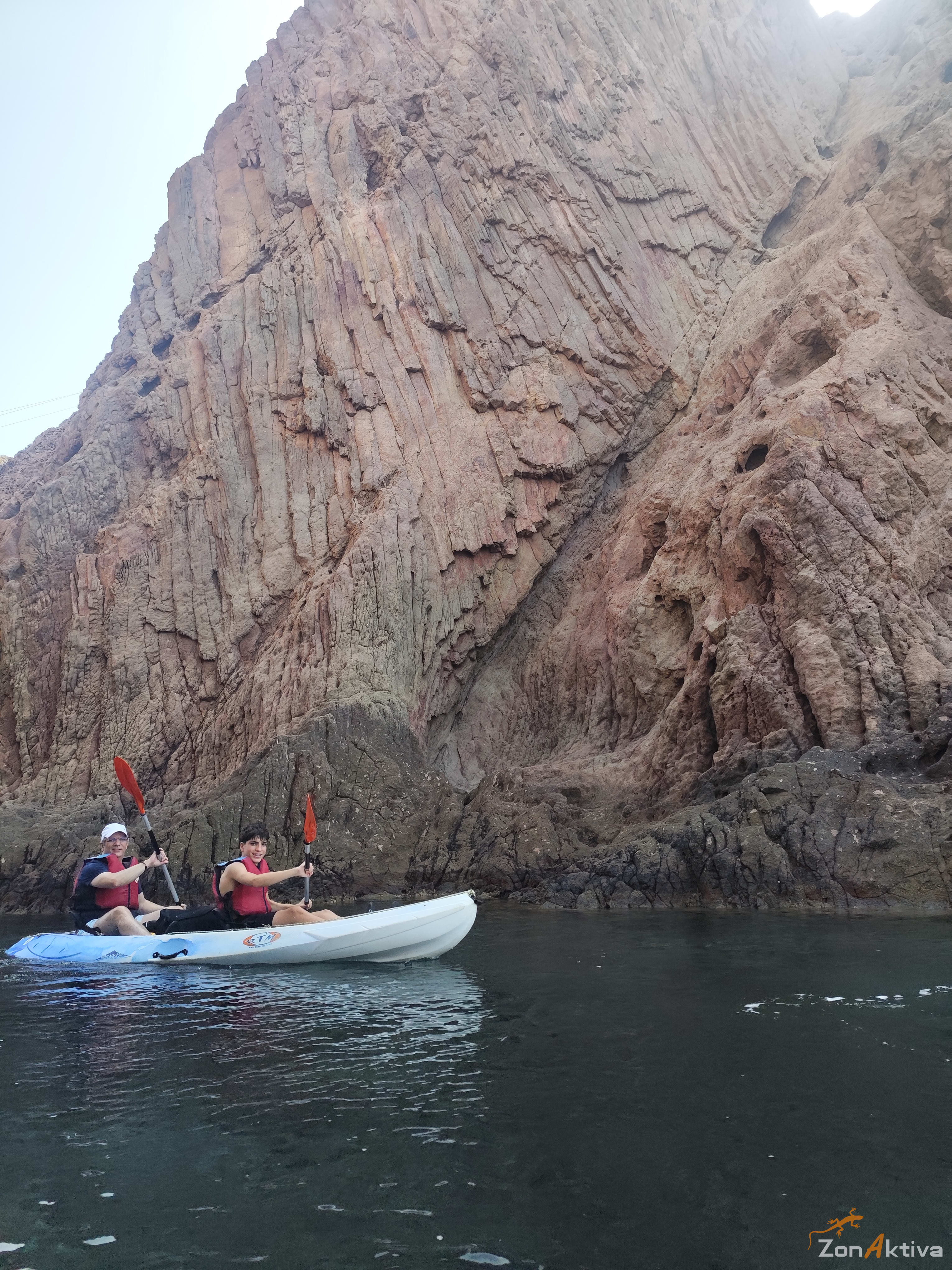 Kayaking in La Fabriquilla Arrecife de las Sirenas, Cabo de Gata – 2 September 2026 (photo 43)