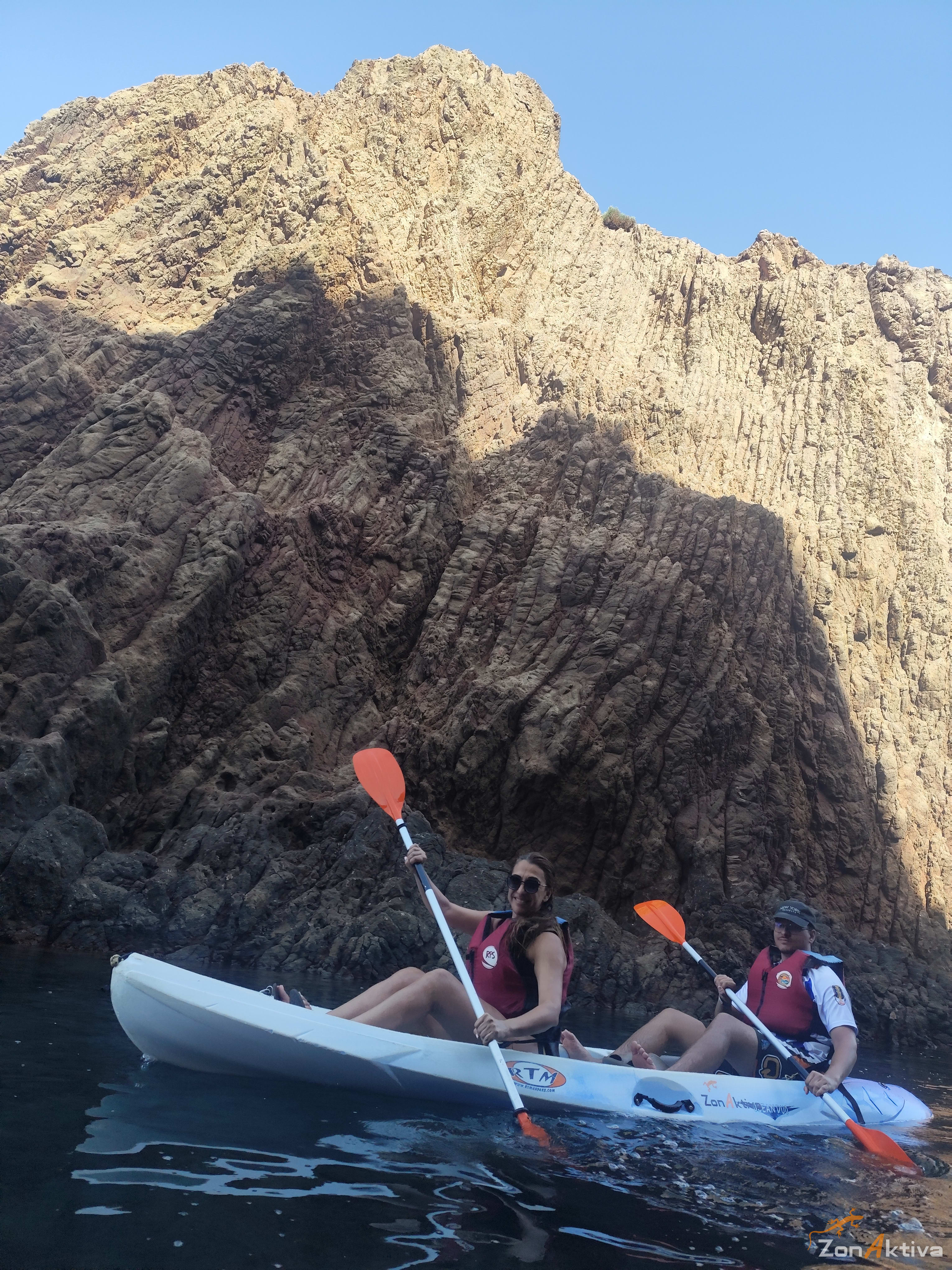 Kayaking in La Fabriquilla Arrecife de las Sirenas, Cabo de Gata – 4 September 2026 (photo 7)