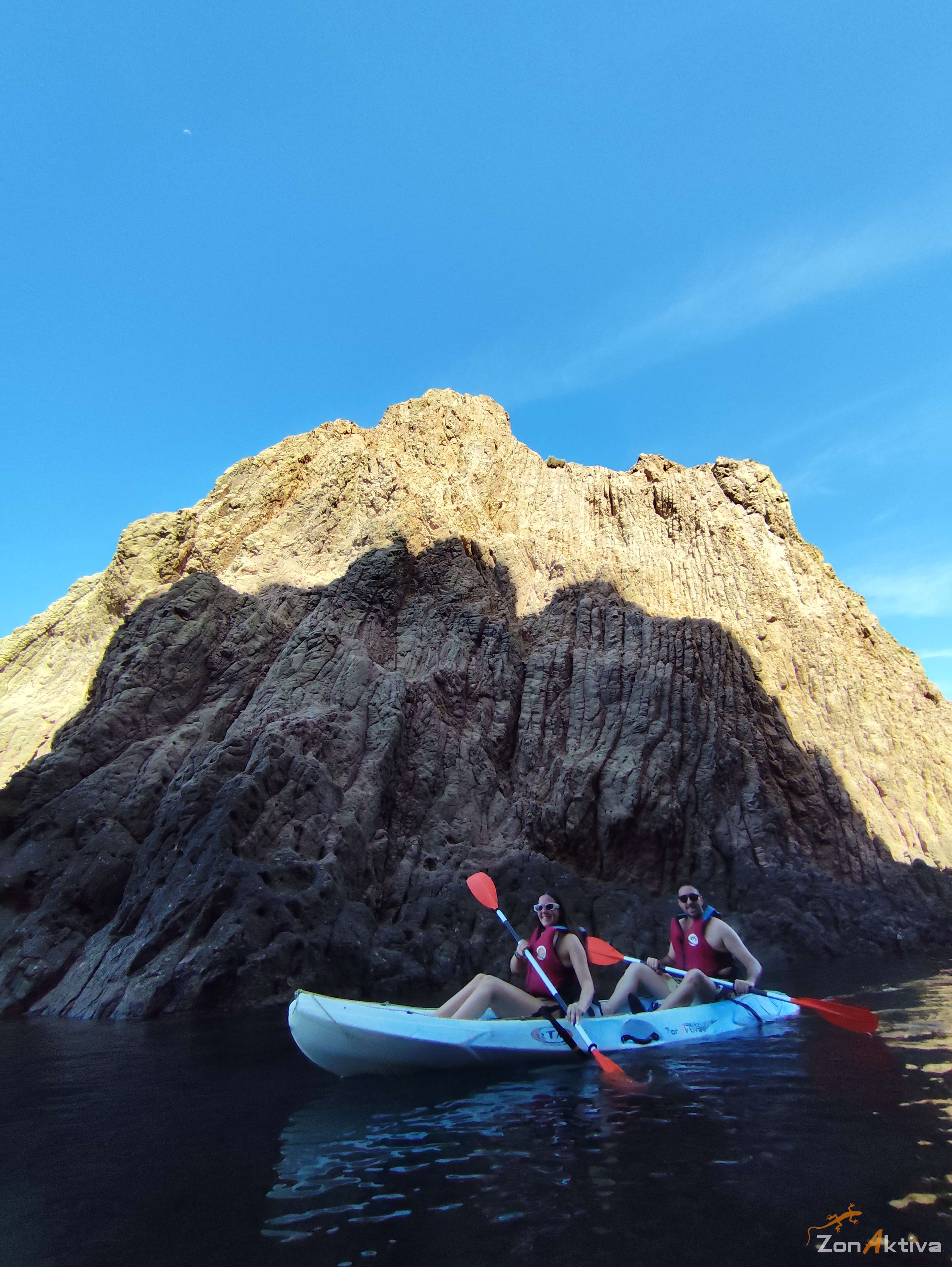 Kayaking in La Fabriquilla Arrecife de las Sirenas, Cabo de Gata – 5 September 2026 (photo 6)