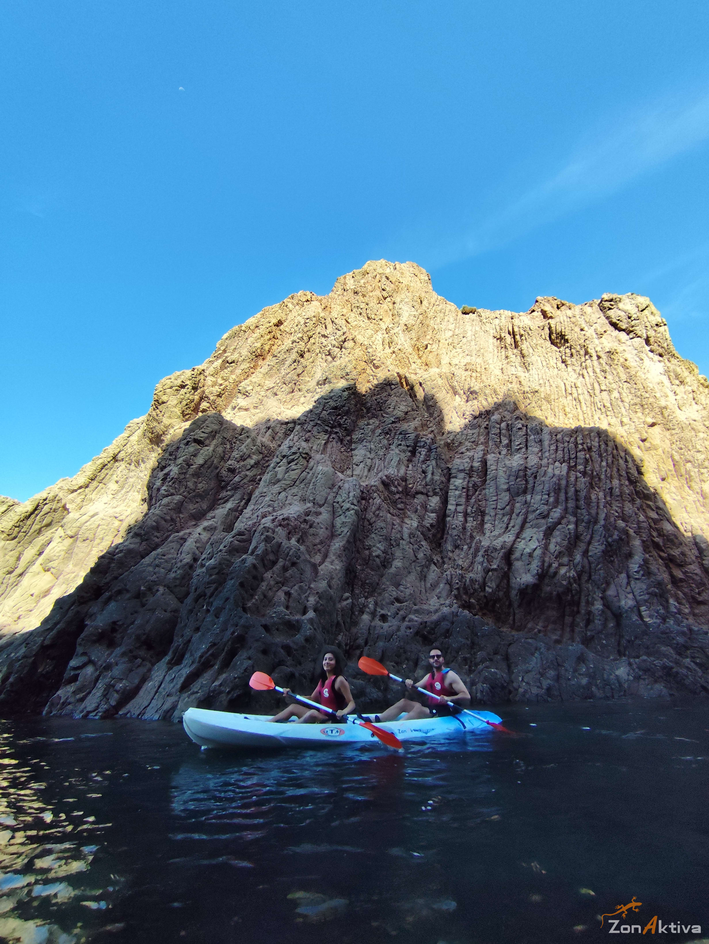 Kayaking in La Fabriquilla Arrecife de las Sirenas, Cabo de Gata – 5 September 2026 (photo 11)