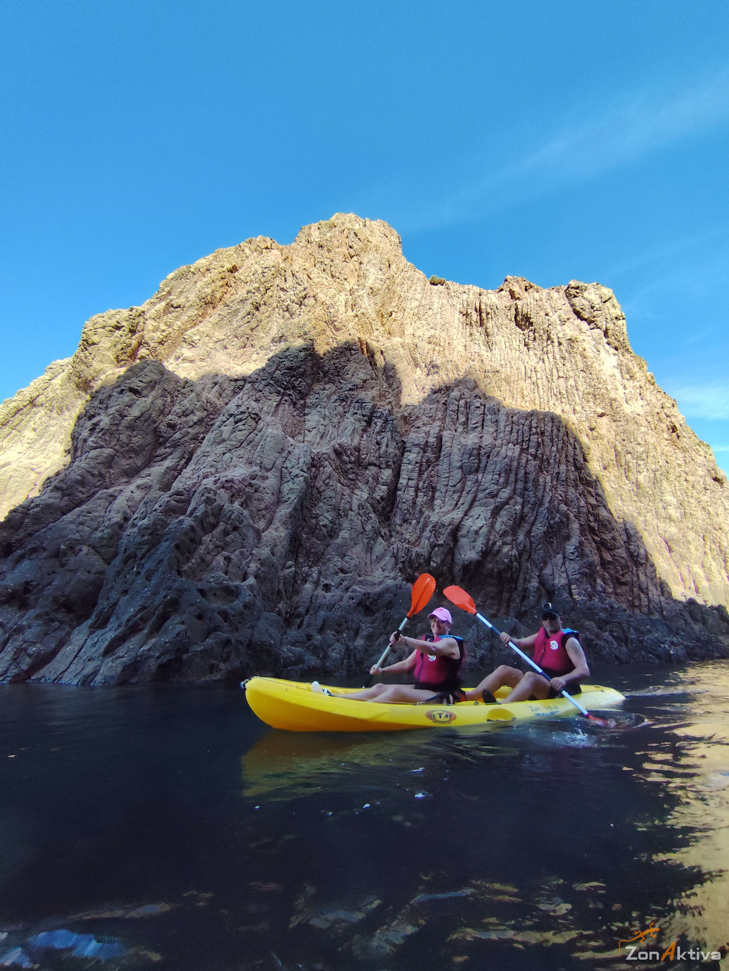 Kayaking in La Fabriquilla Arrecife de las Sirenas, Cabo de Gata – 5 September 2026 (photo 15)