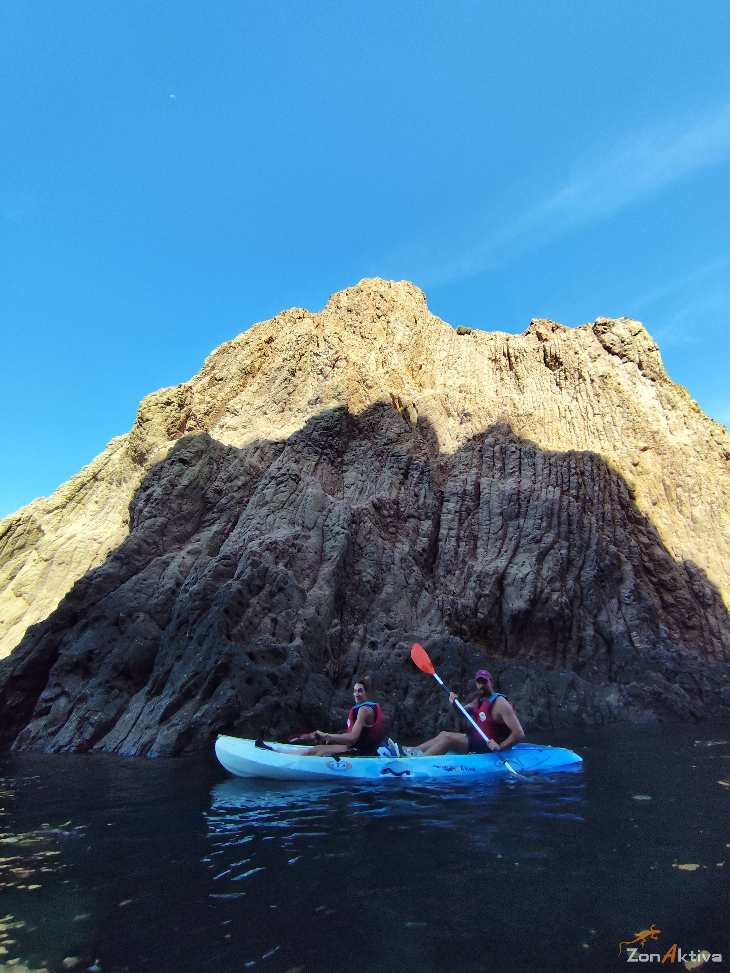 Kayaking in La Fabriquilla Arrecife de las Sirenas, Cabo de Gata – 5 September 2026 (photo 16)