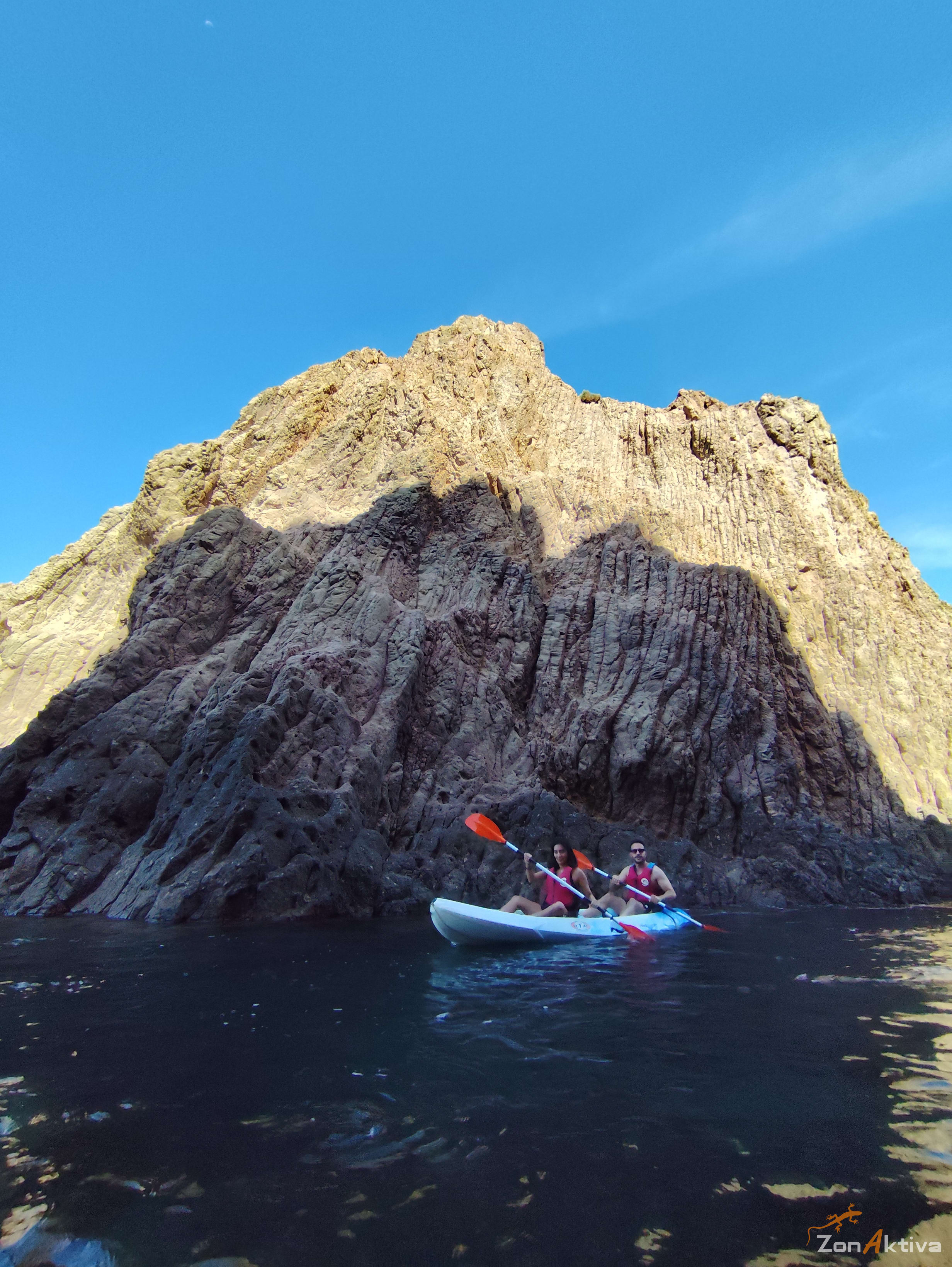 Kayaking in La Fabriquilla Arrecife de las Sirenas, Cabo de Gata – 5 September 2026 (photo 19)