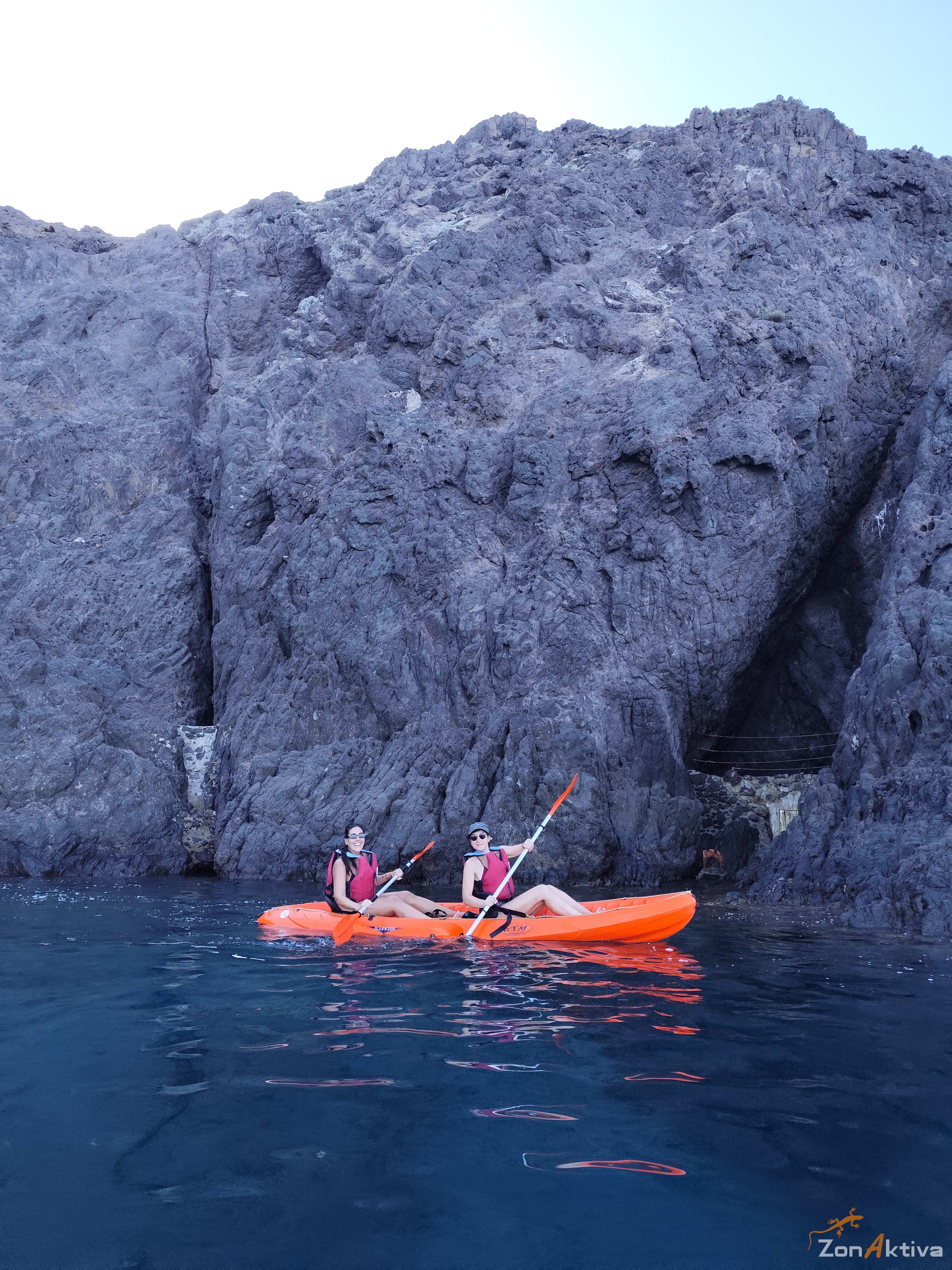 Kayaking in La Fabriquilla Arrecife de las Sirenas, Cabo de Gata – 5 September 2026 (photo 35)
