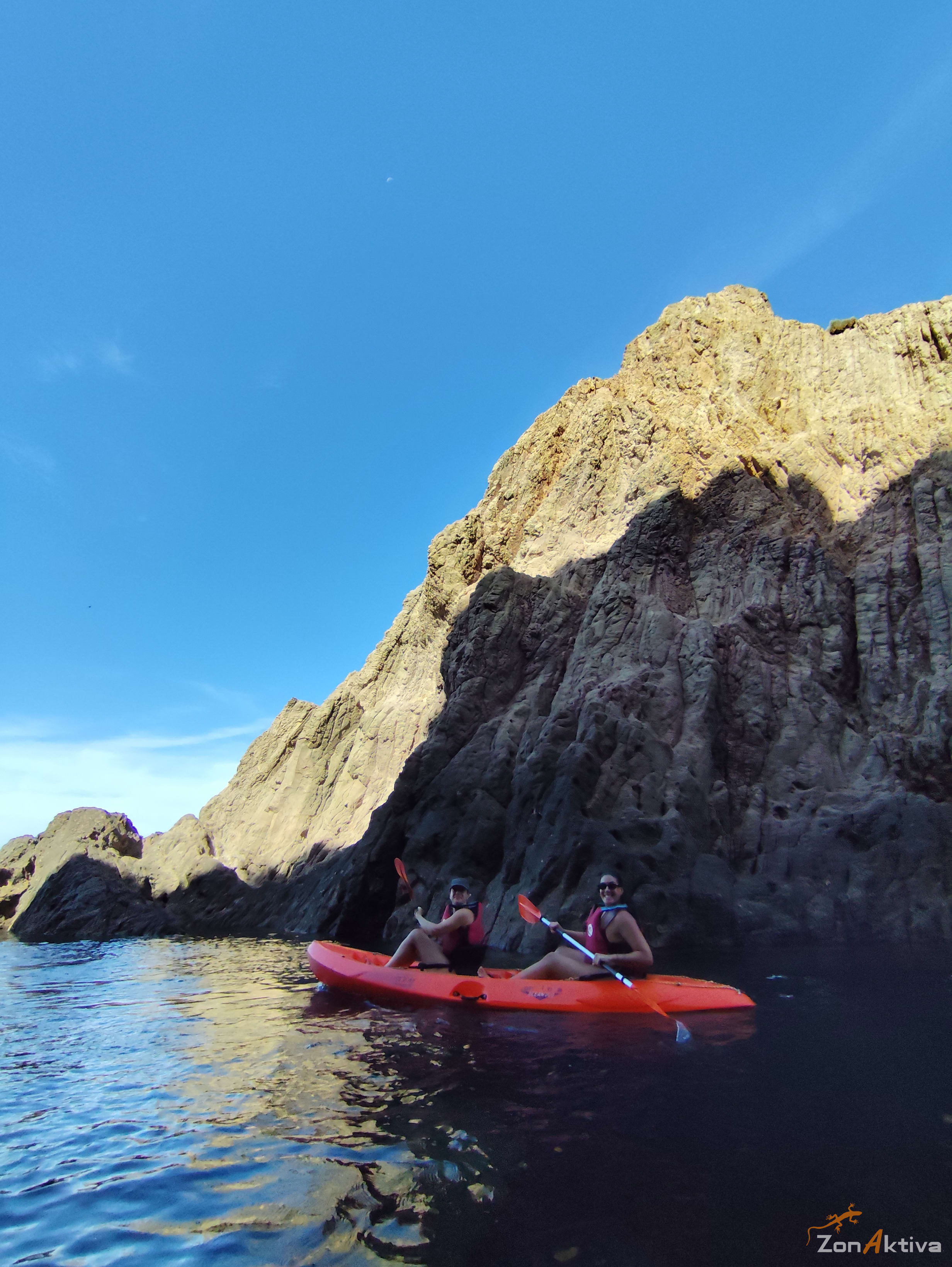 Kayaking in La Fabriquilla Arrecife de las Sirenas, Cabo de Gata – 5 September 2026 (photo 39)