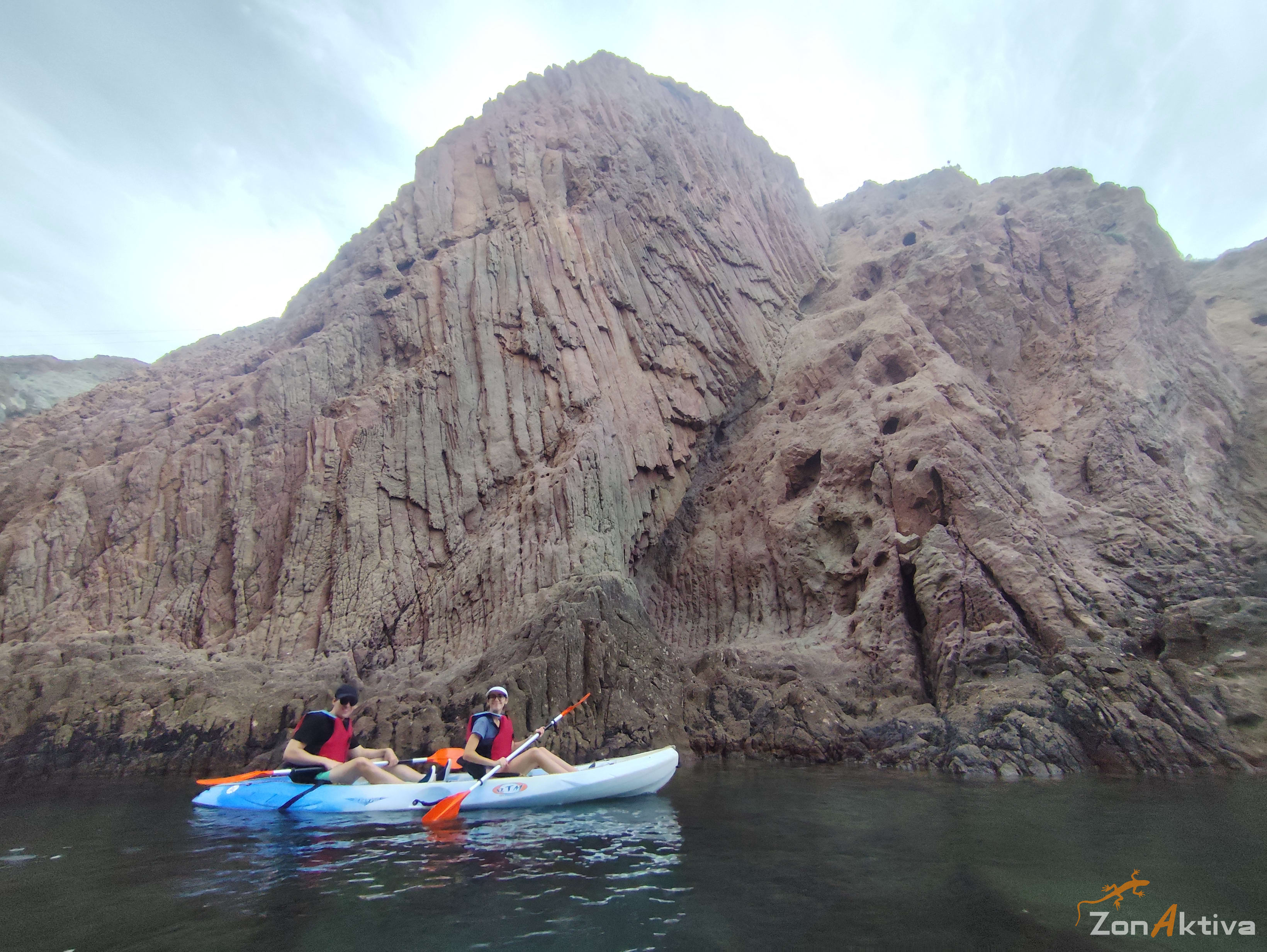 Kayaking in La Fabriquilla Arrecife de las Sirenas, Cabo de Gata – 6 September 2026 (photo 7)