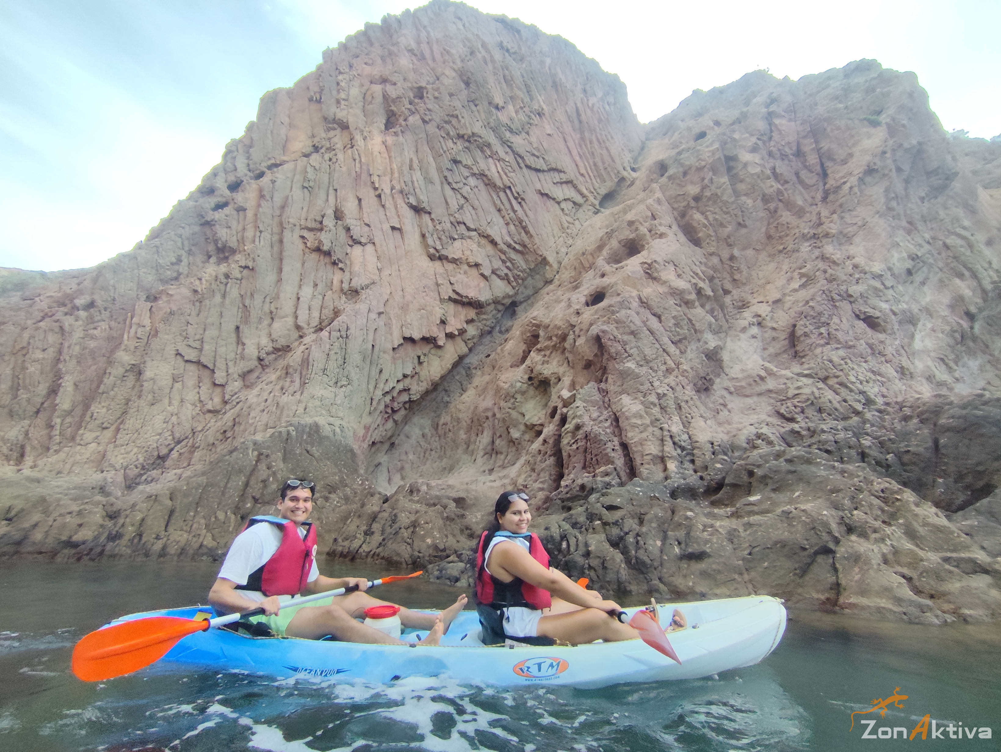 Kayaking in La Fabriquilla Arrecife de las Sirenas, Cabo de Gata – 6 September 2026 (photo 16)