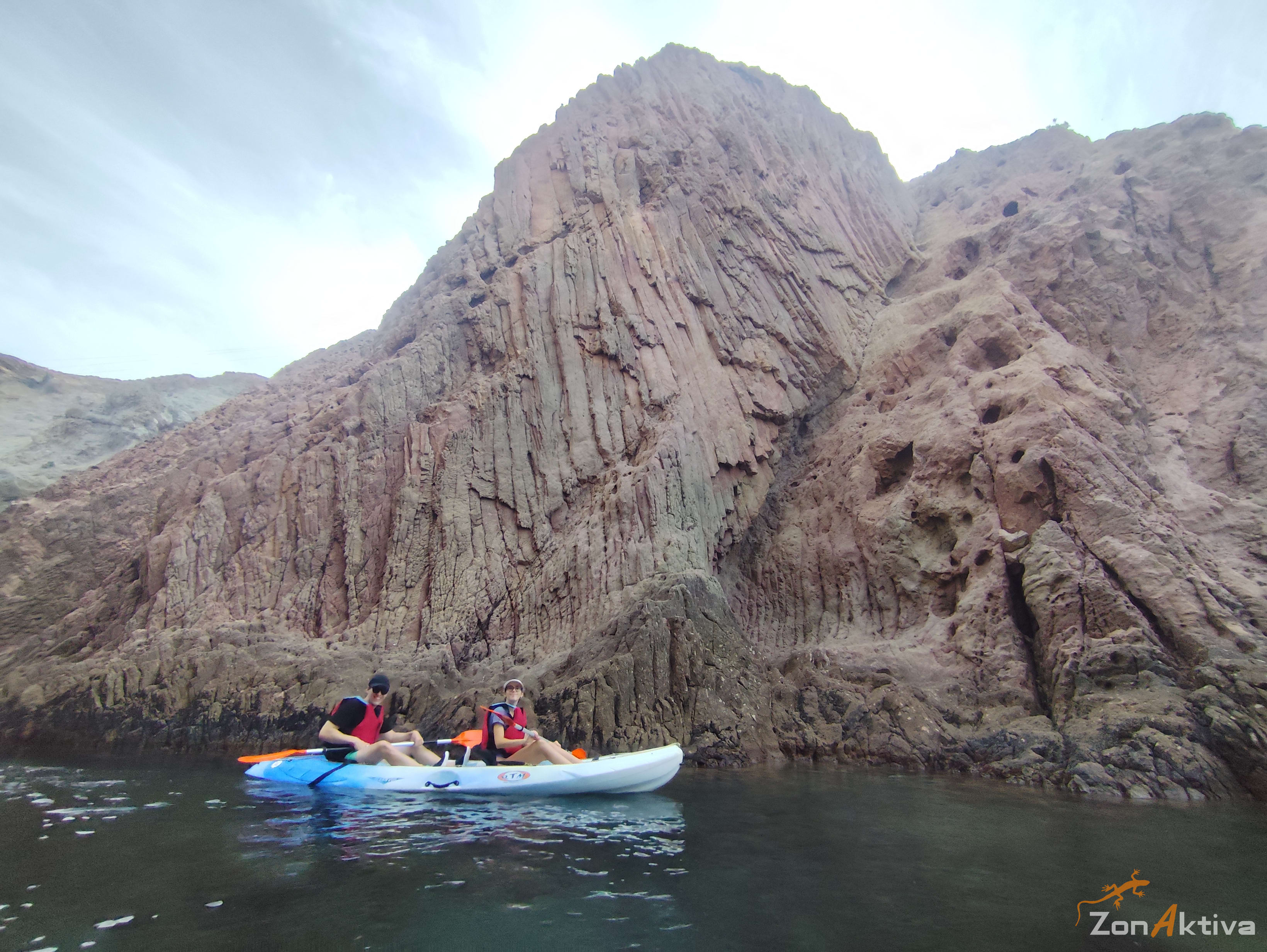 Kayaking in La Fabriquilla Arrecife de las Sirenas, Cabo de Gata – 6 September 2026 (photo 18)