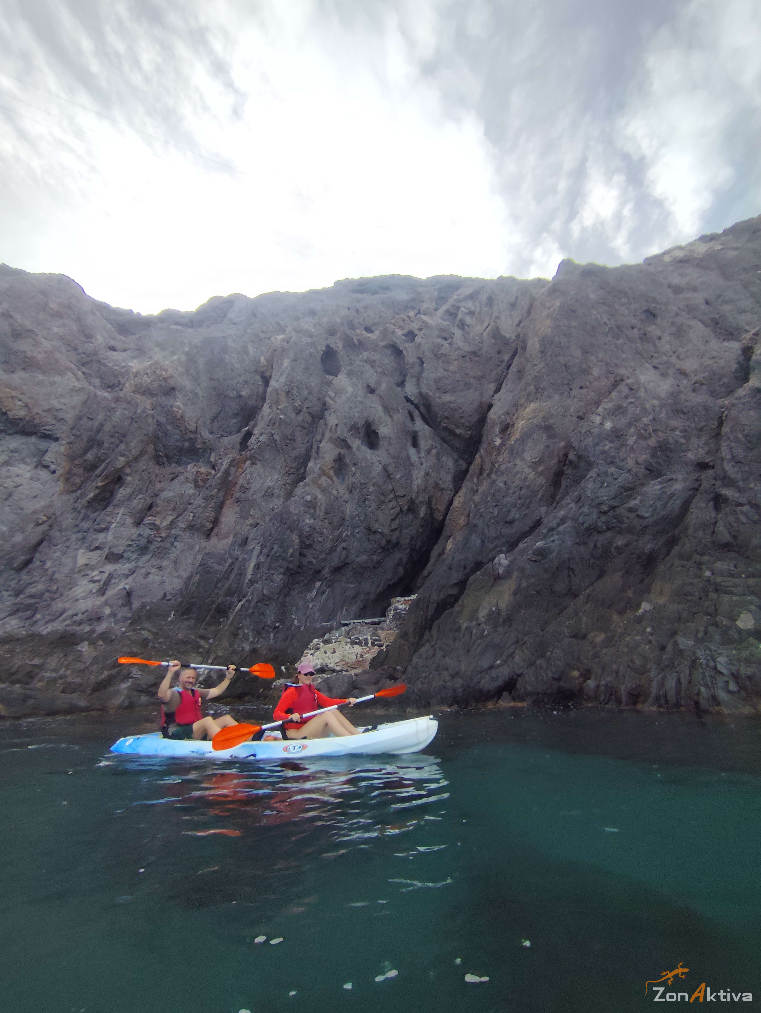 Kayaking in La Fabriquilla Arrecife de las Sirenas, Cabo de Gata – 6 September 2026 (photo 33)