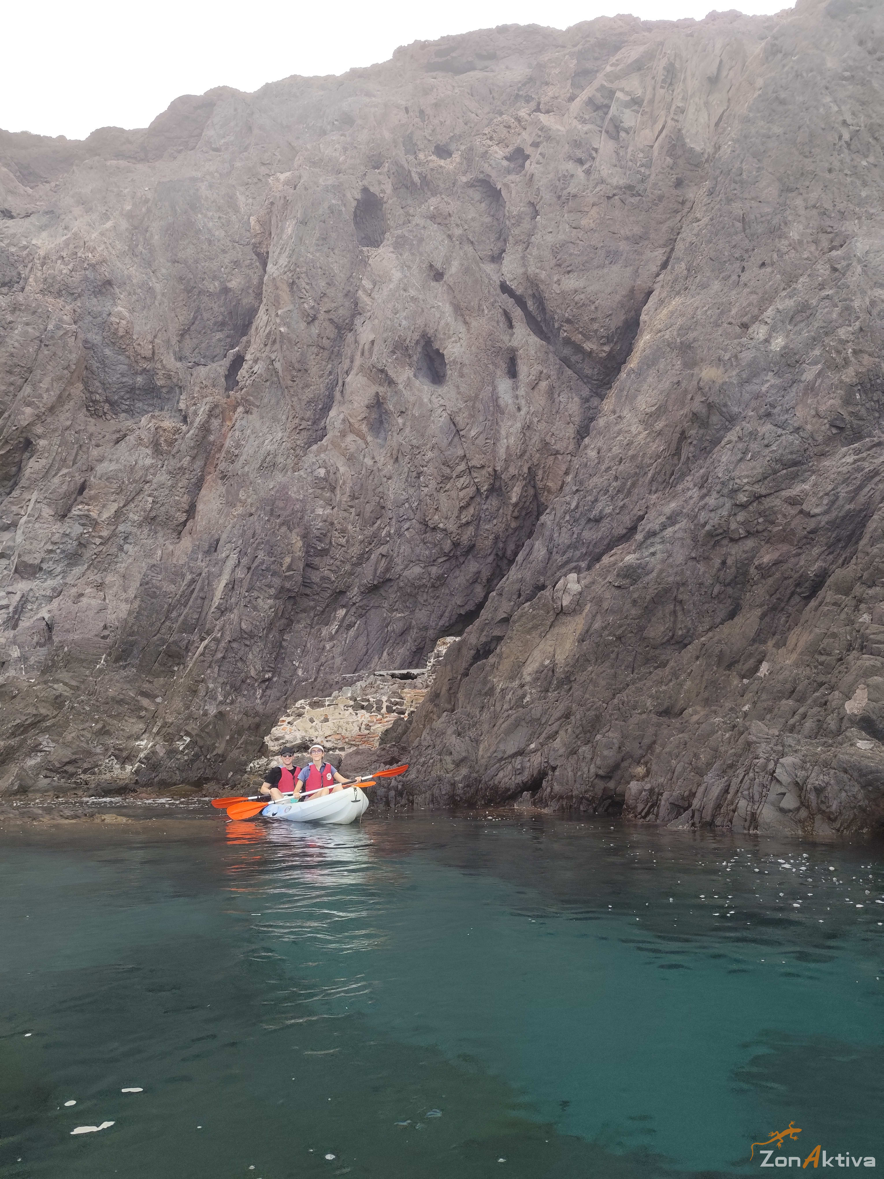 Kayaking in La Fabriquilla Arrecife de las Sirenas, Cabo de Gata – 6 September 2026 (photo 42)